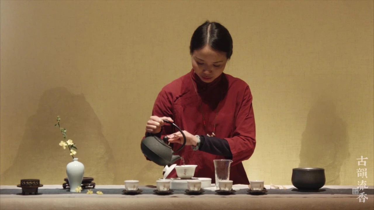上海品茶专业茶艺师一对一冲泡示范